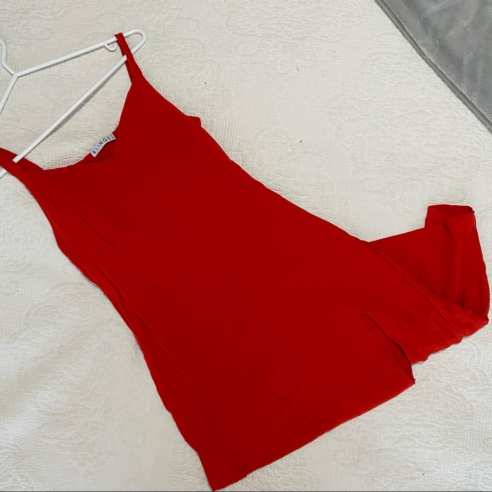 KLING Red Dress